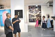杨烨炘艺术展开幕，从鞋底探寻人类存在的痕迹