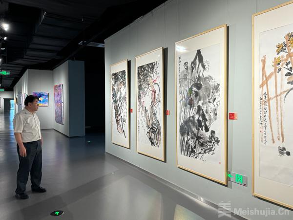 澄怀味象——庆祝中国共产党成立103周年崔燕画展开幕
