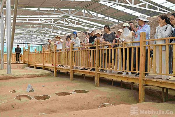 “城市考古体验课堂”：在家门口与历史“亲密接触”