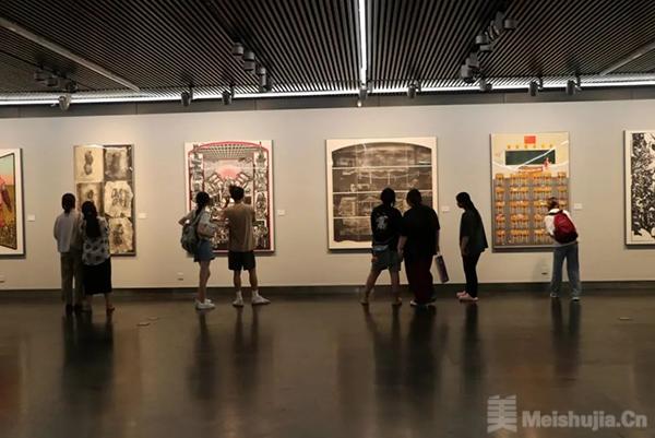 “第十四届全国美展版画作品展”在江苏省美术馆开幕