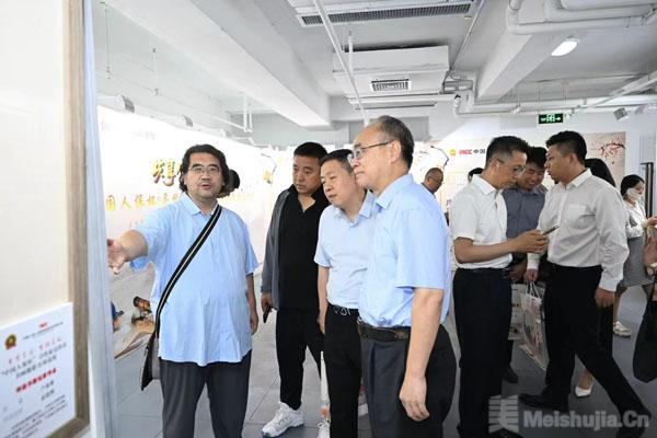 中国人保杯寻找最亮的星”全国书画摄影巡展正式启动