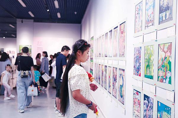 海峡两岸青少年 “一起”绘童心