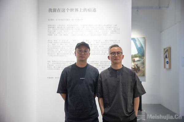 杨烨炘艺术展开幕，从鞋底探寻人类存在的痕迹